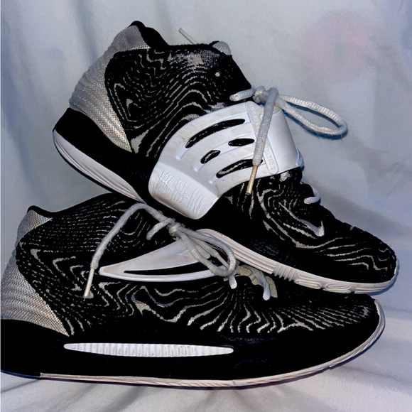 Kevin Durant 14 Shoes - Picture 1 of 2